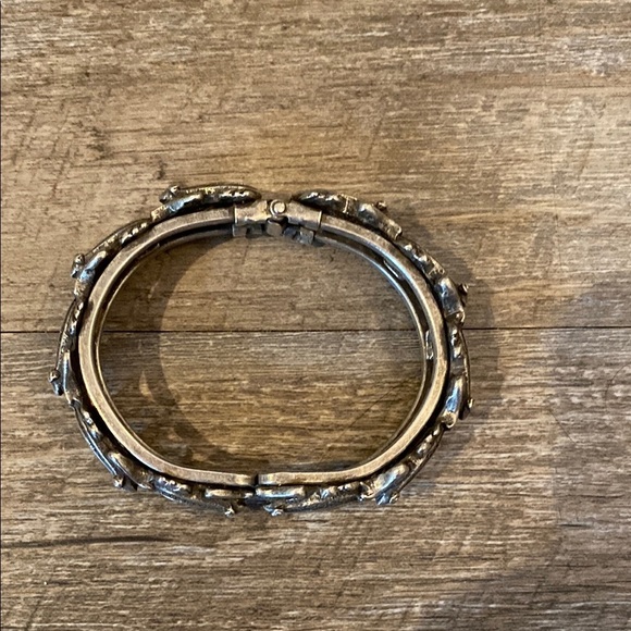 Vintage Southwestern Silver Tone Statement Bracelet Boho Western Fall Layering - Picture 5 of 6